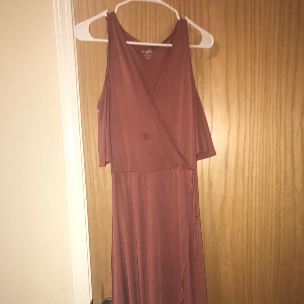 Millennial-Pink Wrap Dress